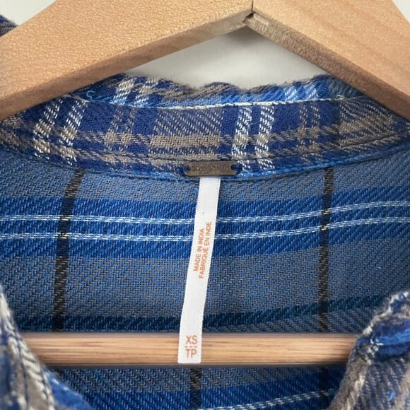 Free People Joplin Plaid Flannel Button Down Top in Blue Size XS - Picture 3 of 6
